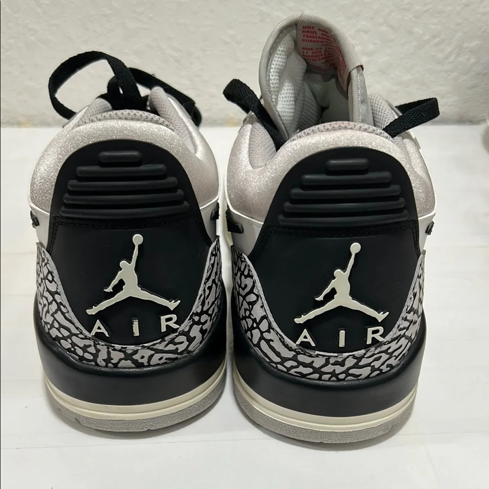 JORDAN legacy 312 low tech grey fire red black men’s Sneakers Size 11.5 GUC.